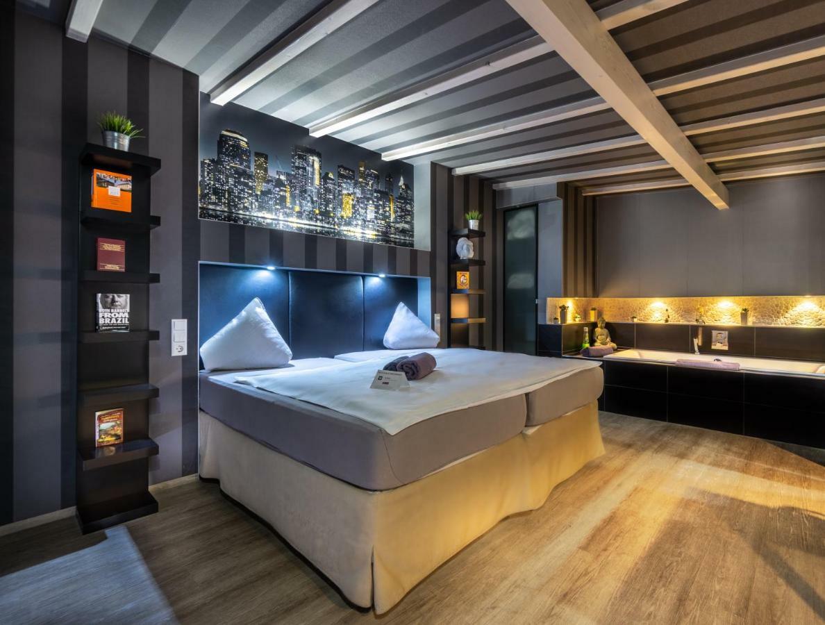 Sl'Otel - Das Stadthotel - Voll Klimatisiert Bernburg Exterior foto