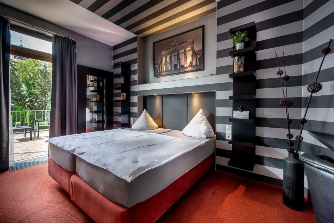 Sl'Otel - Das Stadthotel - Voll Klimatisiert Bernburg Exterior foto